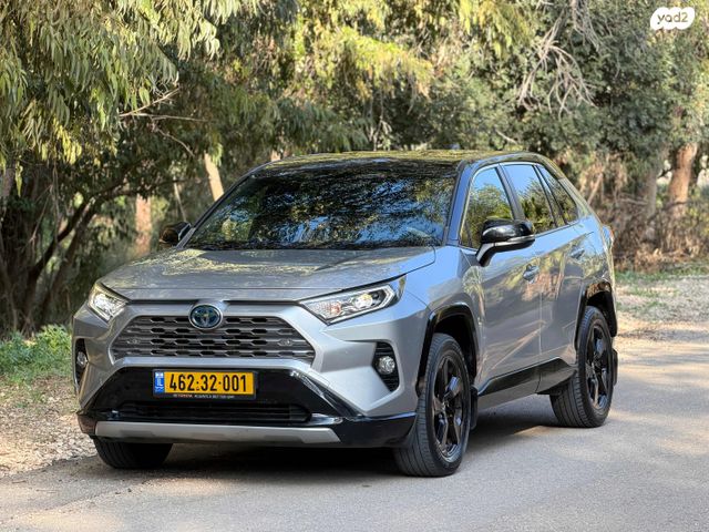 טויוטה RAV4
