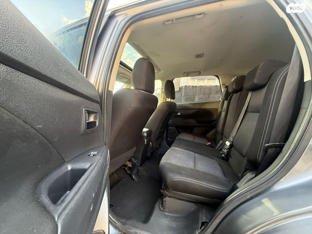 מיצובישי אאוטלנדר