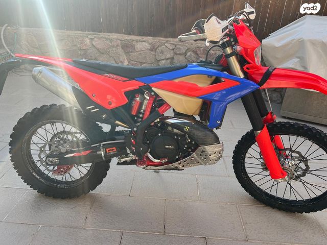 מודעת רכב בטא RR300