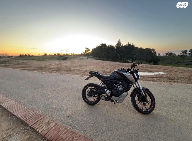 מודעת רכב הונדה CB125R