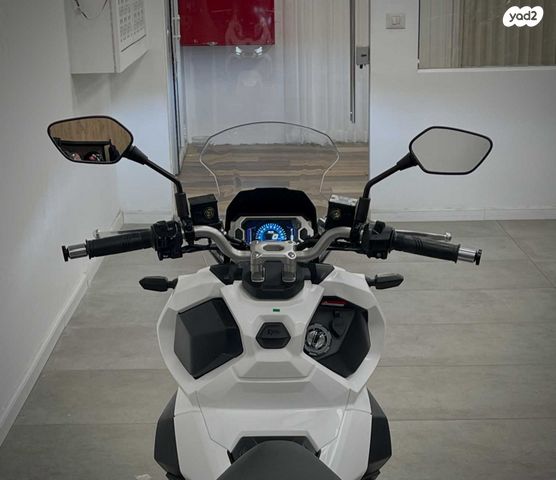 סאן יאנג 125ADX