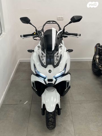 סאן יאנג 125ADX