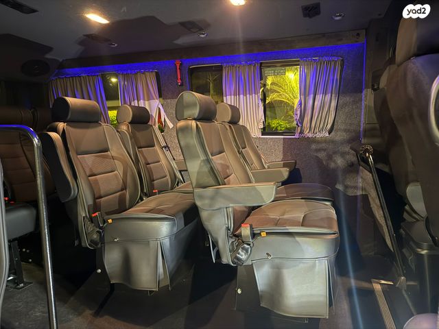 מיניבוסים ורכבי הסעות