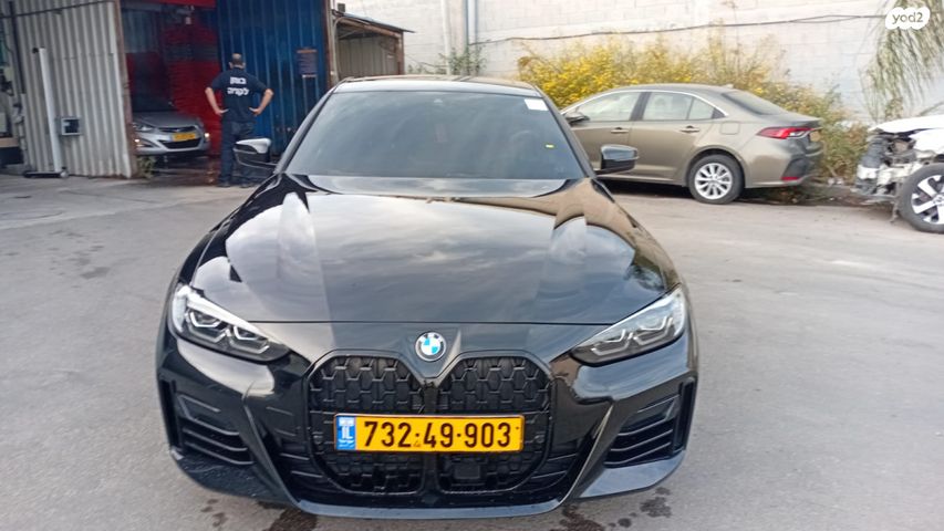 מודעת רכב ב מ וו סדרה 4