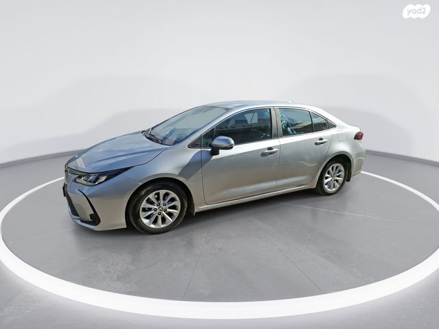 טויוטה קורולה