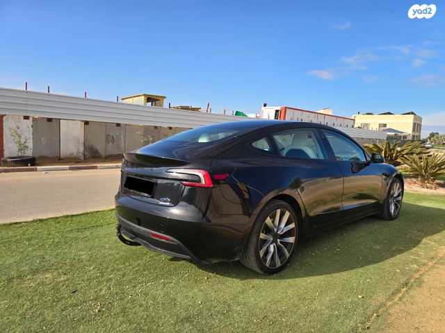 טסלה מודל 3
