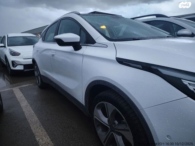 ג׳ילי Geometry C