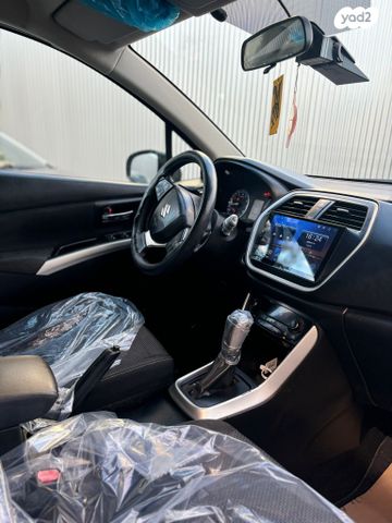 סוזוקי קרוסאובר