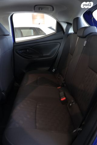 טויוטה יאריס