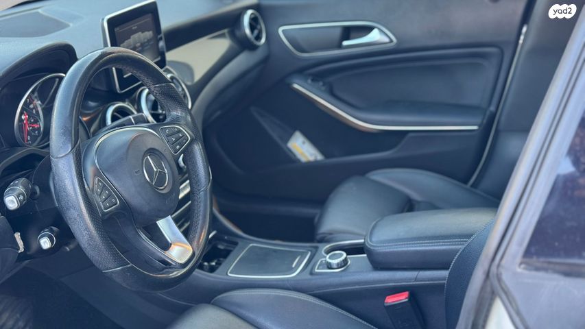 מרצדס-בנץ CLA