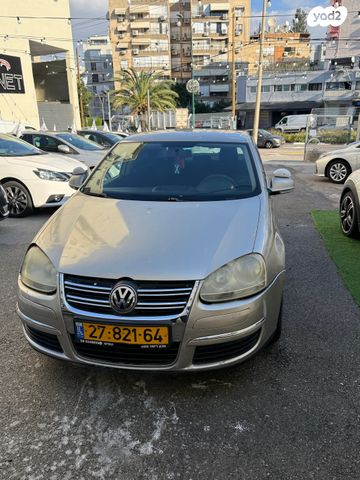 מודעת רכב פולקסווגן ג'טה 