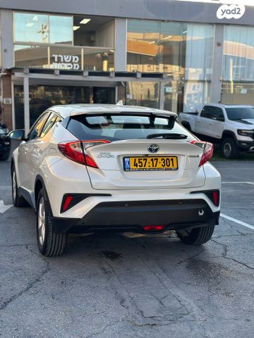 טויוטה C-HR