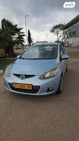 מודעת רכב מאזדה 2