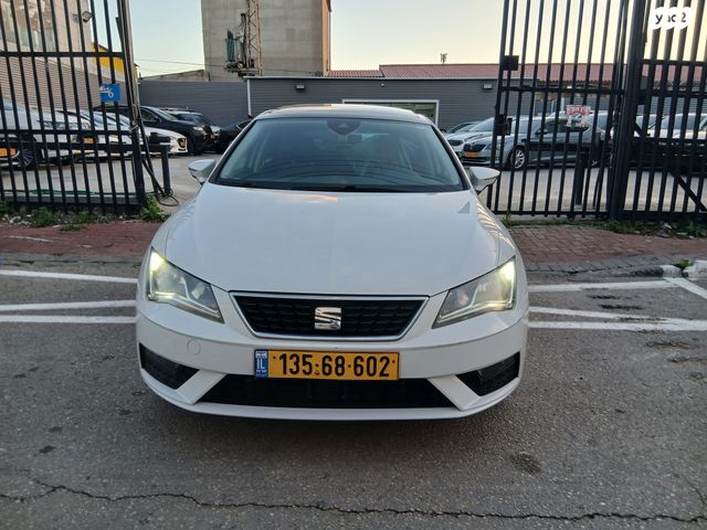 מודעת רכב סיאט לאון