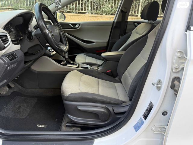 יונדאי איוניק