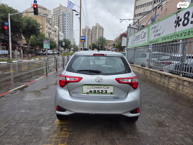 טויוטה יאריס