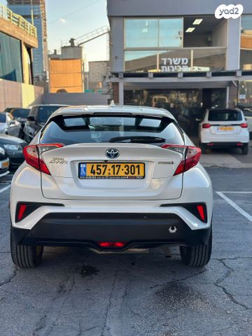 טויוטה C-HR