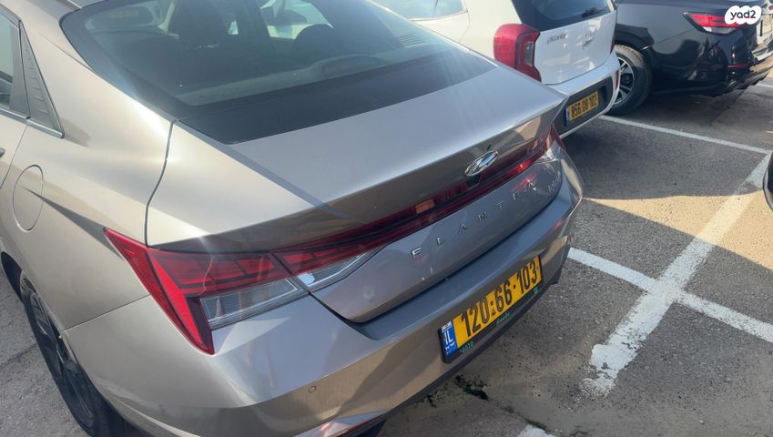 יונדאי אלנטרה