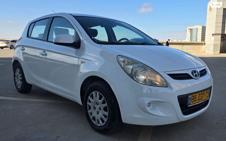 מודעת רכב יונדאי i20