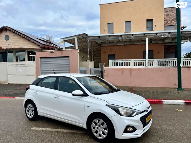 מודעת רכב יונדאי i20