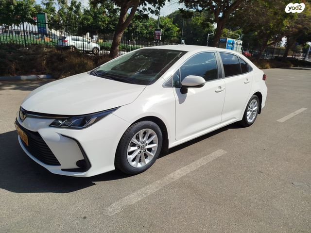 טויוטה קורולה