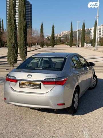 טויוטה קורולה