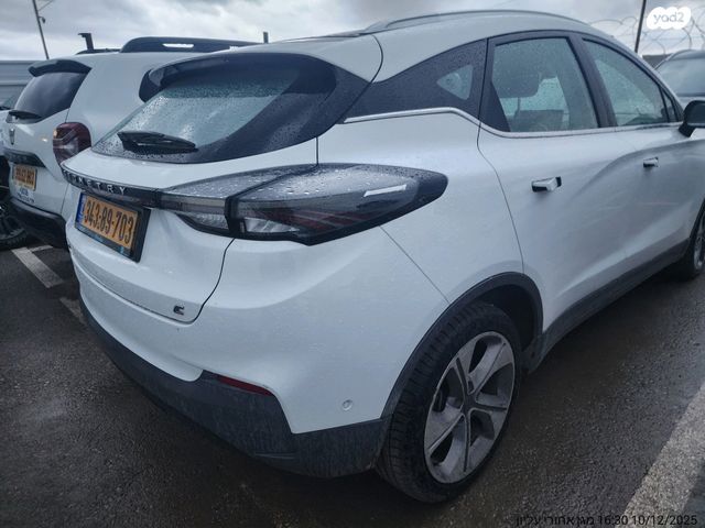 מודעת רכב ג׳ילי Geometry C