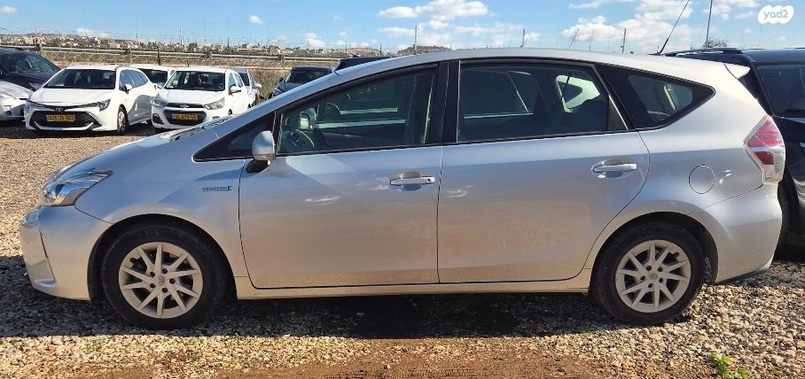 מודעת רכב טויוטה פריוס פלוס