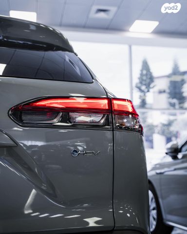 טויוטה קורולה קרוס