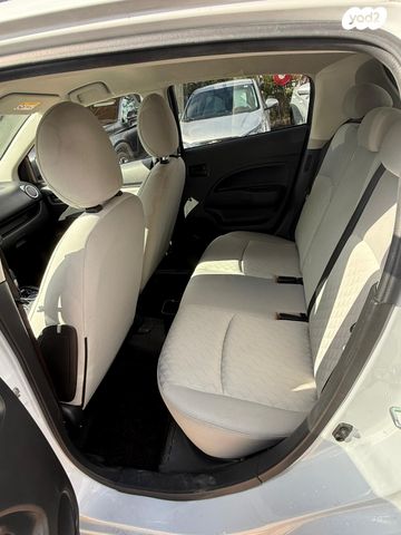 מיצובישי ספייס סטאר