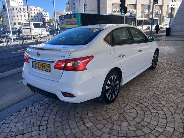 ניסאן סנטרה