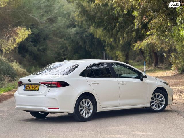 טויוטה קורולה