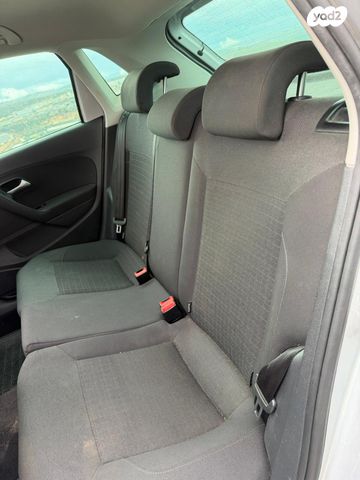 פולקסווגן פולו 