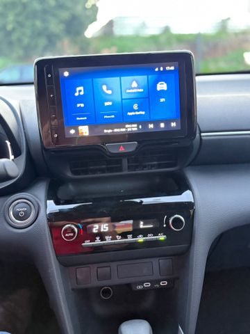 טויוטה יאריס קרוס