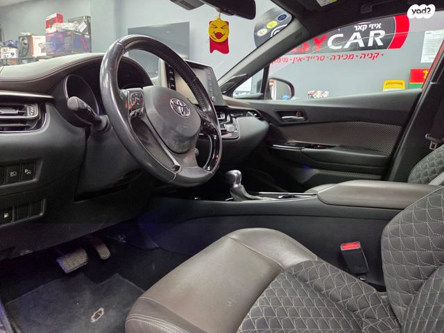 טויוטה C-HR