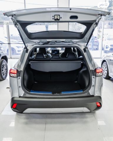 טויוטה קורולה קרוס