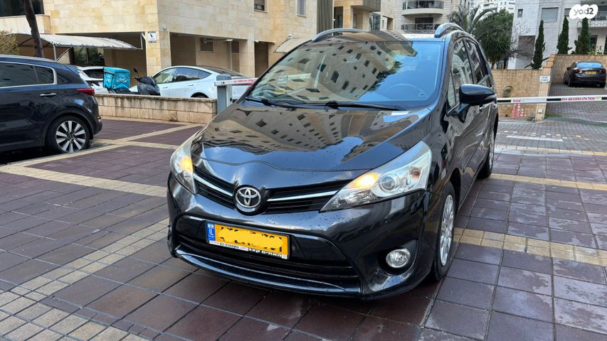 מודעת רכב טויוטה ורסו