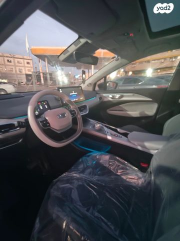 ג׳ילי Geometry C