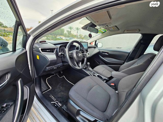 טויוטה קורולה