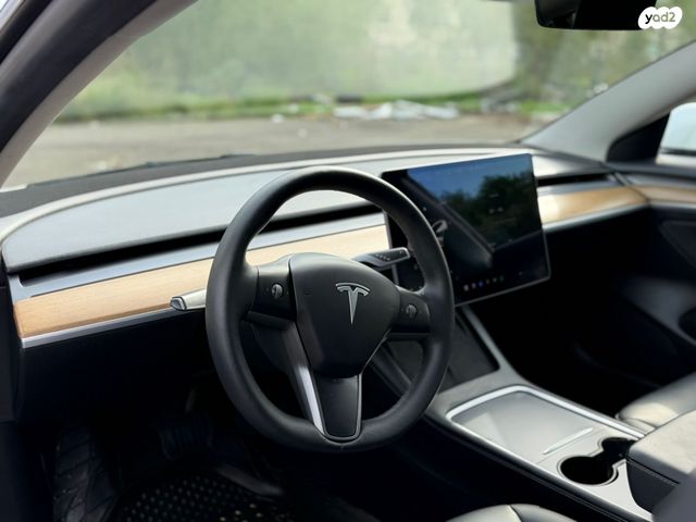 מודעת רכב טסלה מודל 3 2