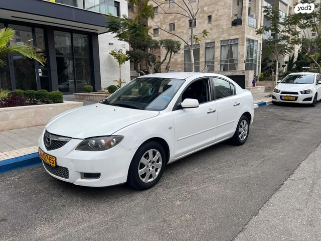 מודעת רכב מאזדה 3