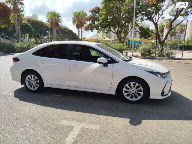 טויוטה קורולה