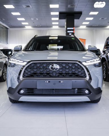 טויוטה קורולה קרוס