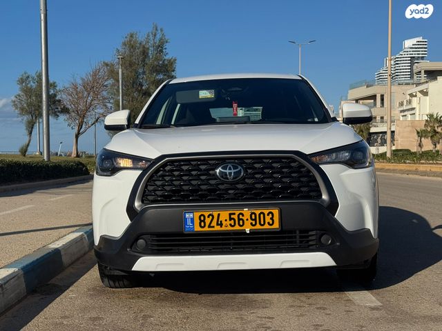 טויוטה קורולה קרוס