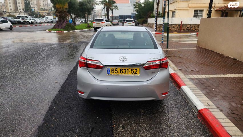 טויוטה קורולה