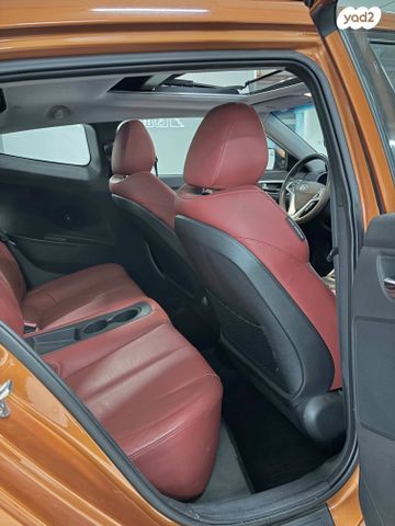 יונדאי ולוסטר