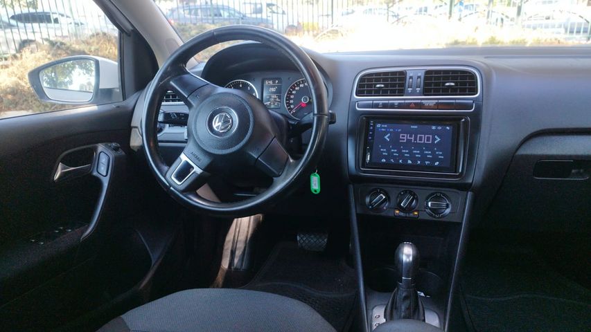 פולקסווגן פולו 