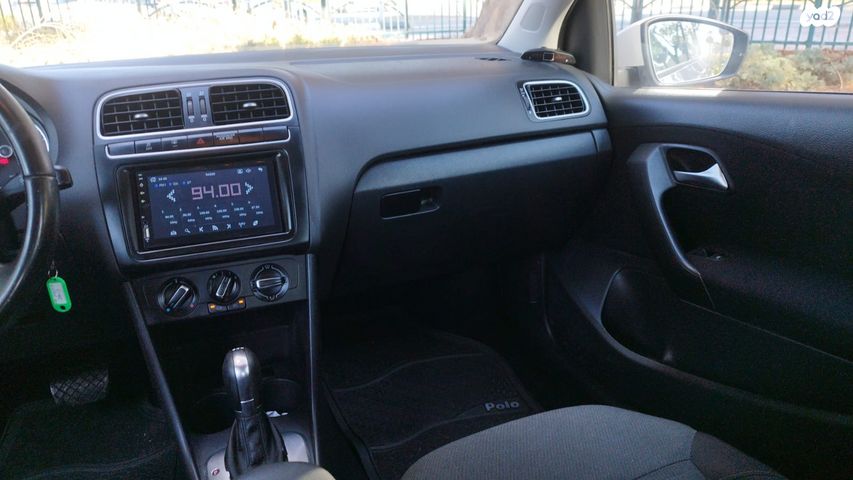 פולקסווגן פולו 