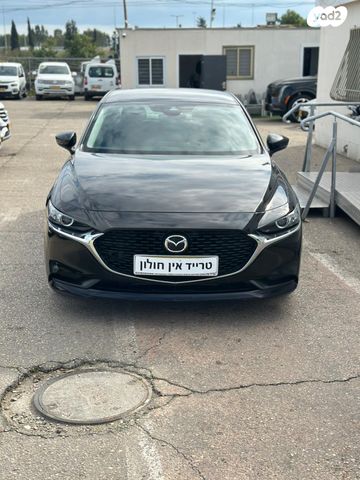 מאזדה 3