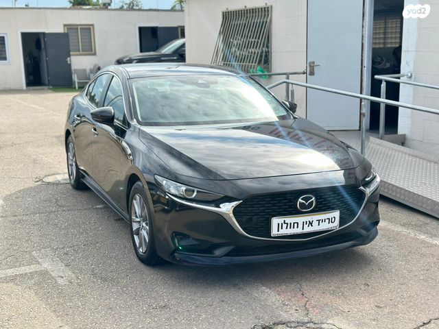 מאזדה 3